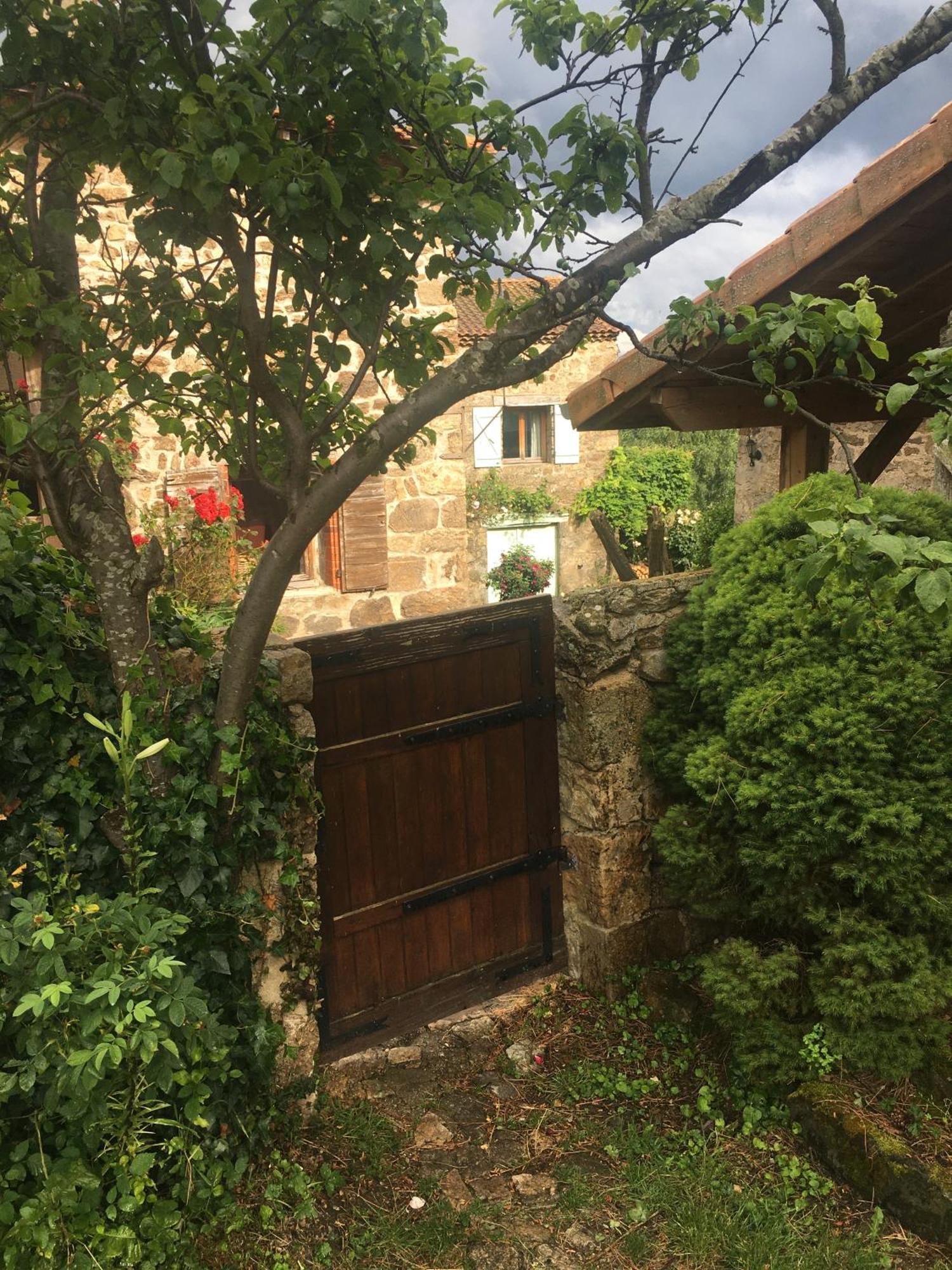 Gites De Gobertier Saint-Alban-d'Ay Eksteriør bilde